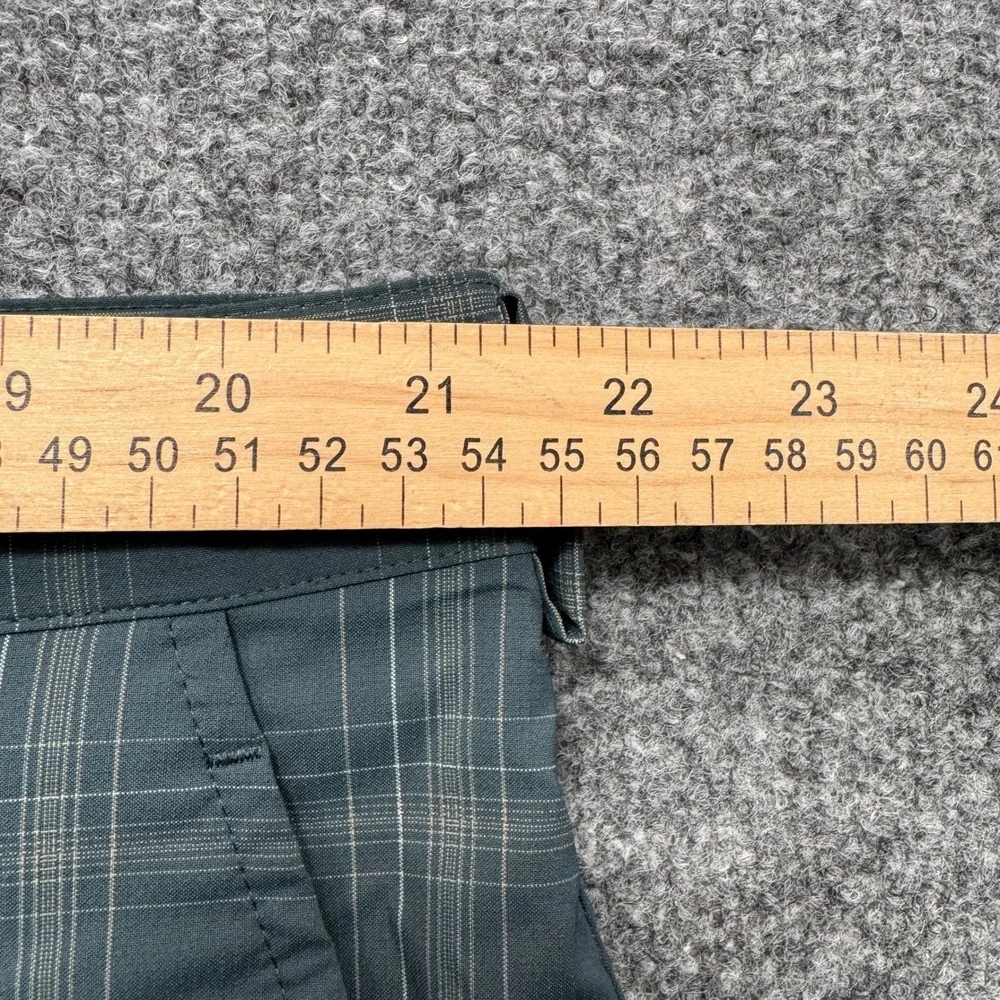 Nike Golf Fit Dry Shorts Mens 42 Dark Green Plaid 9in Vented Athletic Golf